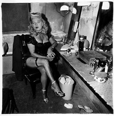 artwork_images_424175658_167671_diane-arbus.jpg